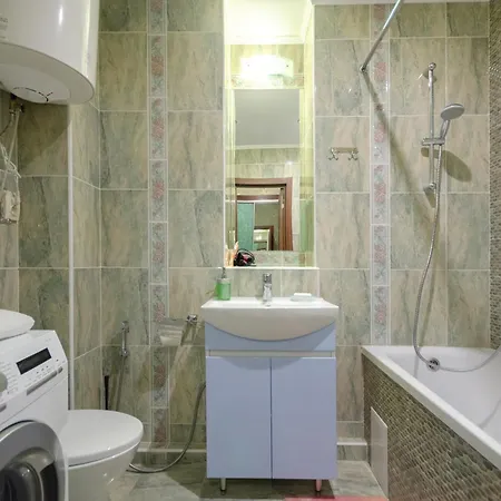 Apartment метро харківська