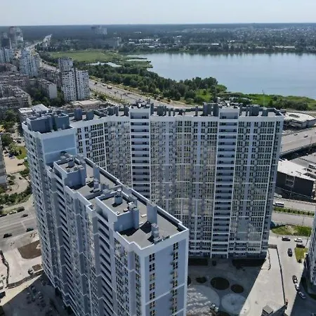 Apartment метро харківська